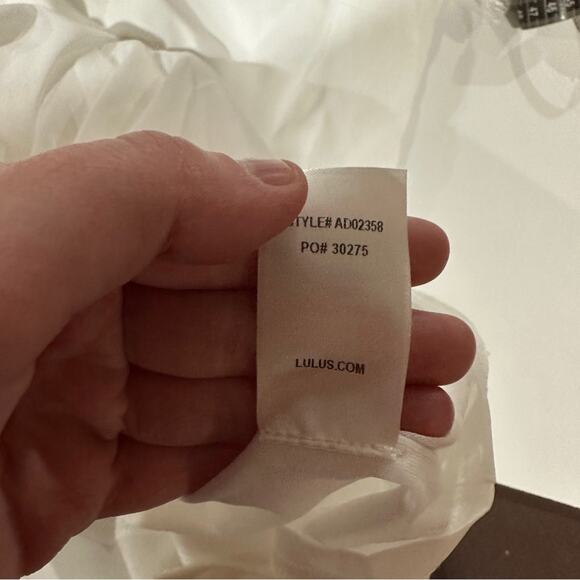 Lulus Iced Latte White Short Sleeve Tassel Shift Dress Size S - Picture 9 of 12